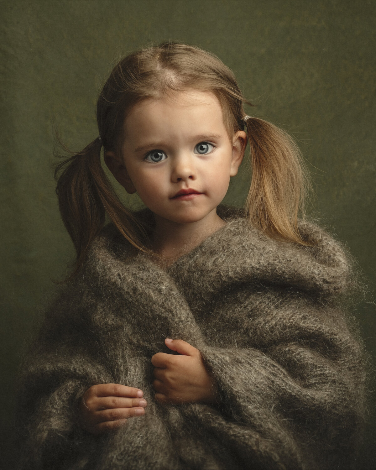 Софа. Автор: Алимпиева Анна , Алимпиева Анна