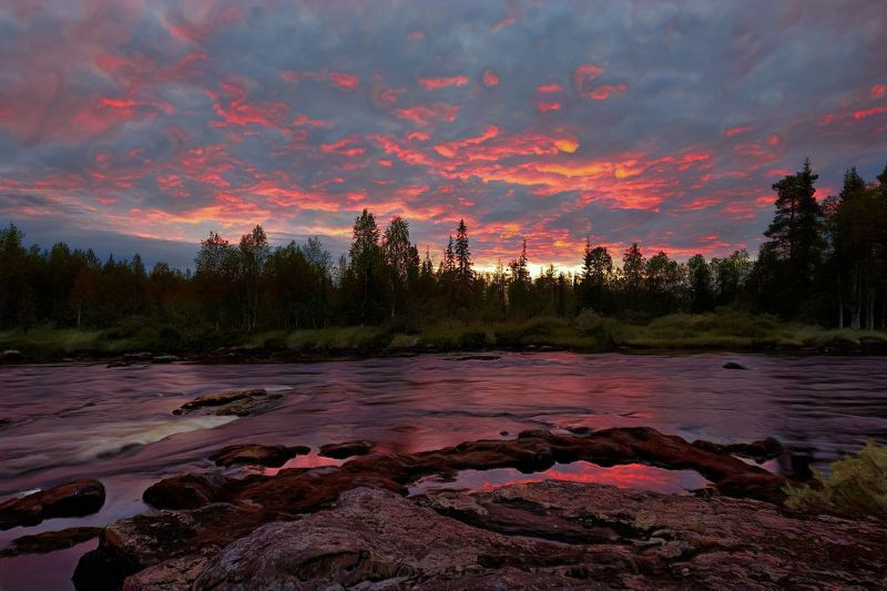 река,вода, лес, Карелия,Тумча,пейзаж Красный закат фото превью