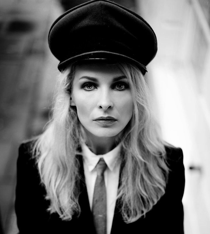 She фото превью