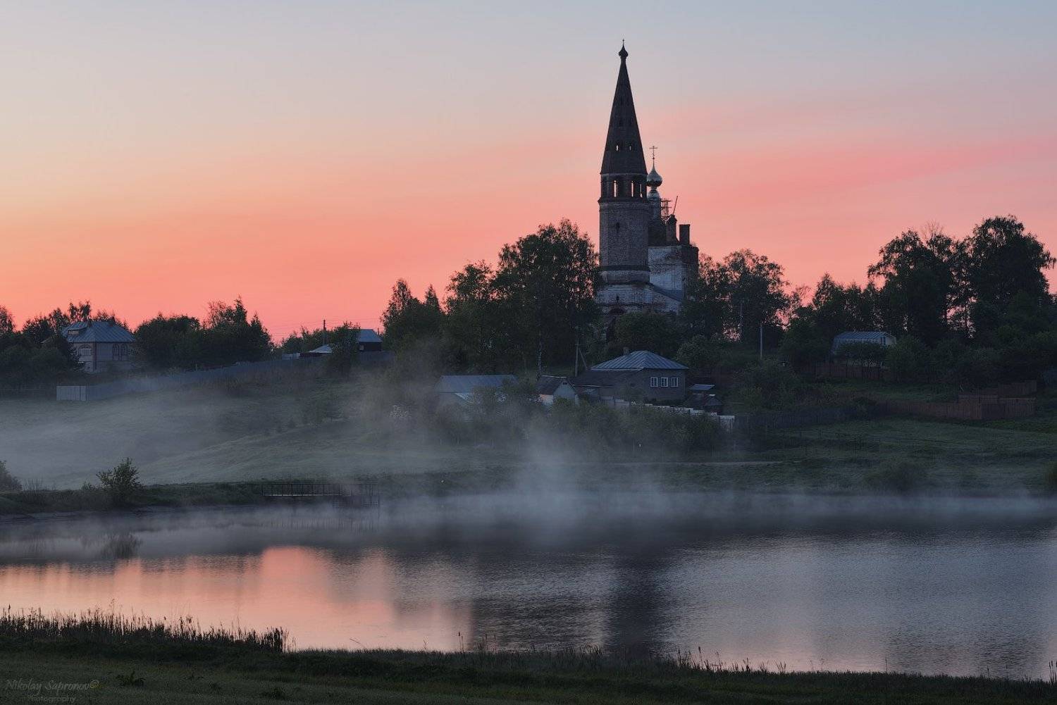 храмы, церкви, колокольня, рассвет, туман, утро, ивановская область, сельский пейзаж, Николай Сапронов