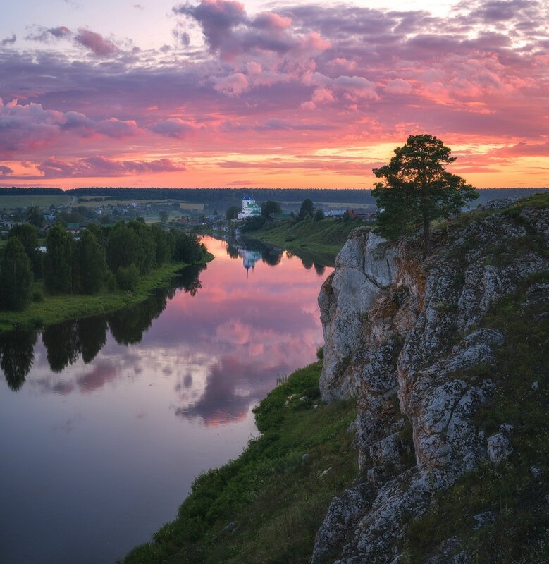 Закат над уральской рекой фото превью