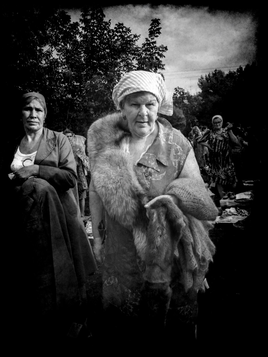 На барахолке. Автор: Назаров Александр , Назаров Александр
