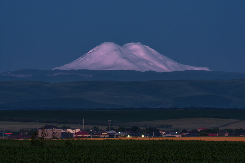 кавказ, кбр, горы, эльбрус, гора Эльбрус предрассветный фото превью
