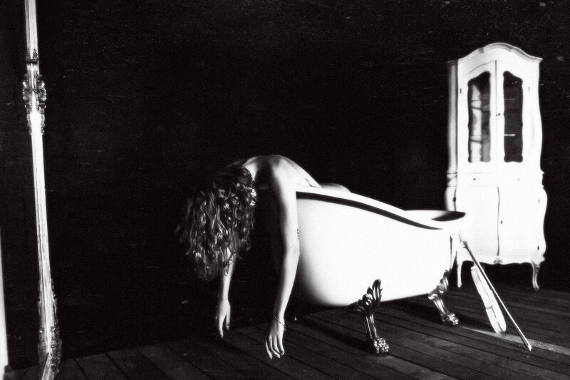 woman, portrait, art, conceptual The Weight of Silence фото превью