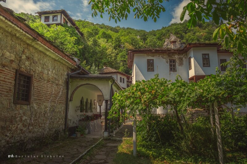 черепишки манастир - cherepish monastery, българия Черепишки манастир - Cherepish Monastery фото превью