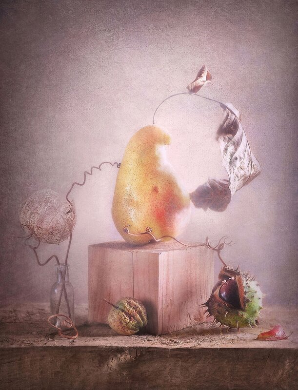 натюрморт, осень, груша, сентябрь, настроение, плоды, свет, still life, soft light, pear, autumn Госпожа груша фото превью