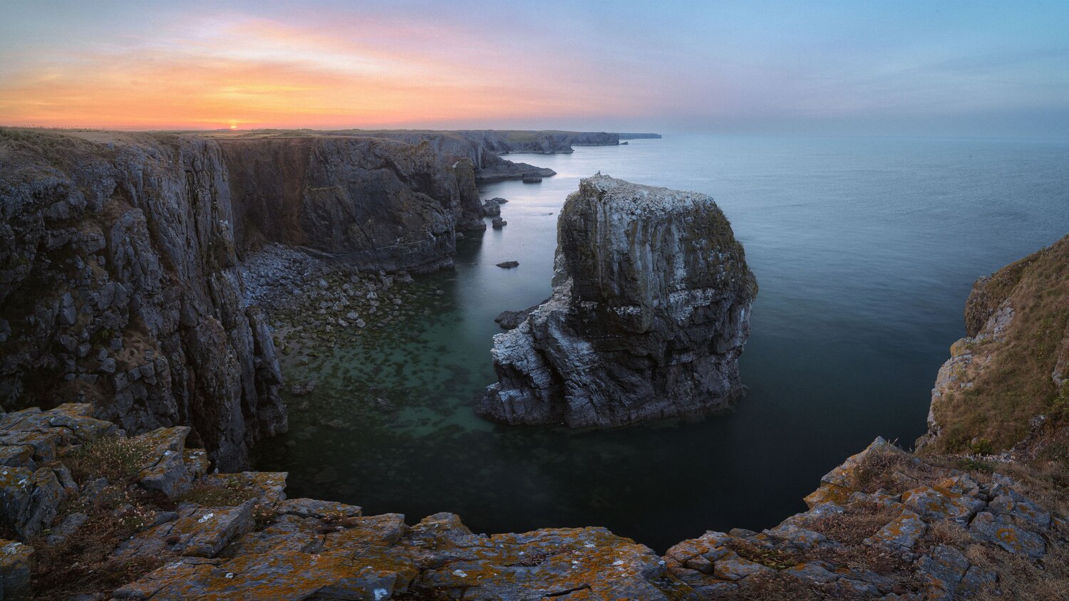 sea, stacks, rocks, coast, cliff, Wales, dawn, sunrise, Baliasov Egor