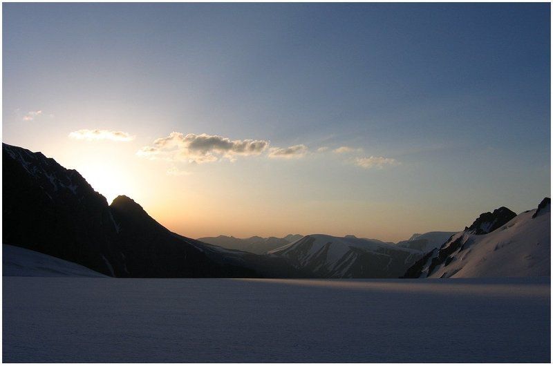 горы,тянь-шань,рассвет На рассвете. фото превью