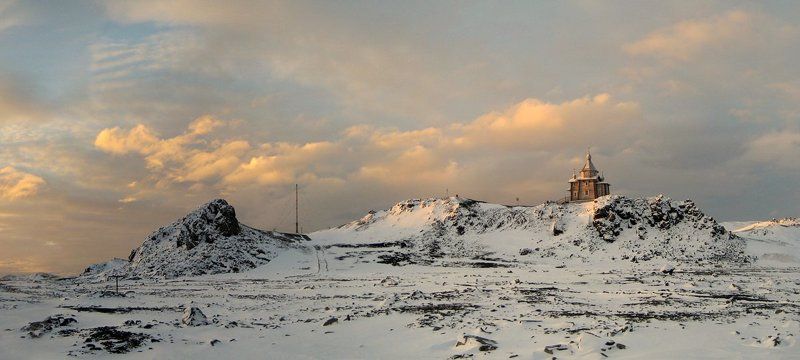 храм святой троици, антарктика, беллинсгаузен А из нашего окошка... фото превью