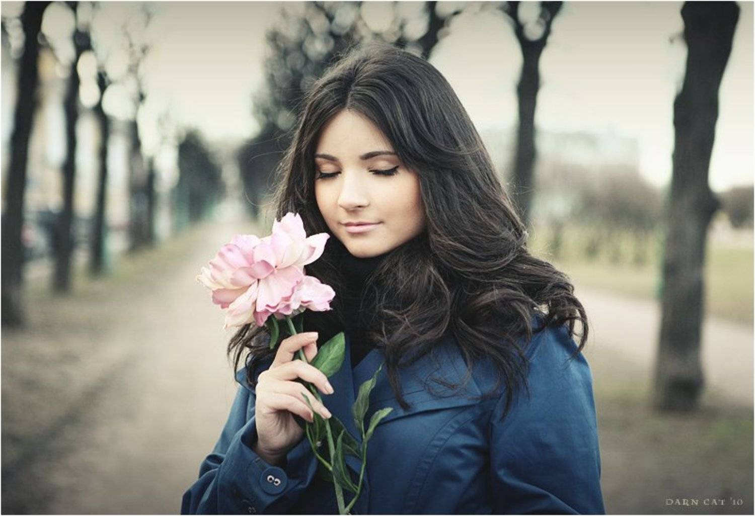 olei, девушка, весна, цветок, аллея, портрет, Darn Cat