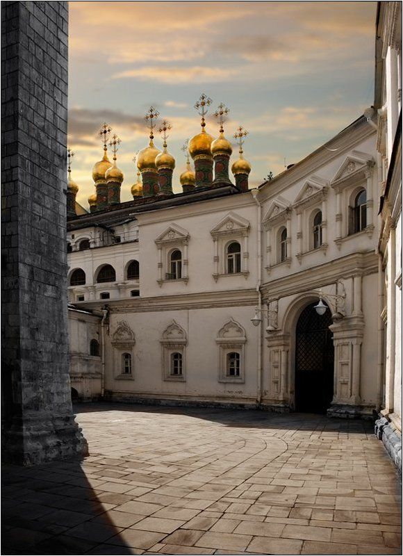 кремль, храм Кремлёвский дворик фото превью