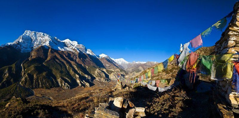 непал, вид на хребет annapurna himal, вид с тропы на ледяные озера. Страна больших гор 2 фото превью