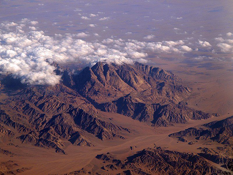 египет Горы среди песчаных дюн фото превью