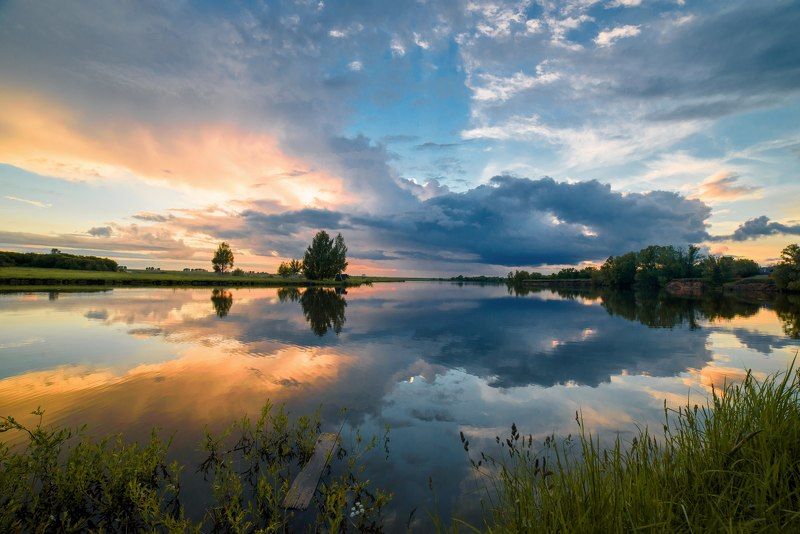 закат, красиво, озеро, небо, пейзаж  Закат, после полудневного дождя.  фото превью