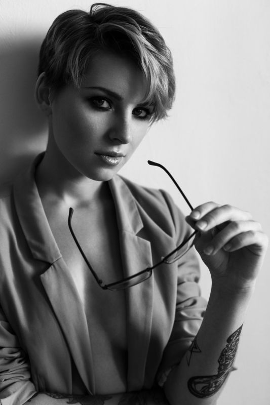 woman, slim, pose, sunny, fit, casual,one, female, posing, jacket, girl, face, body,hair, background,alone, pretty, sexy, model,white, clothes, studio, summer, caucasian, portrait, eyes, cute, lady, lifestyle, healthy, young, short, person, beauty, lovely Вика фото превью