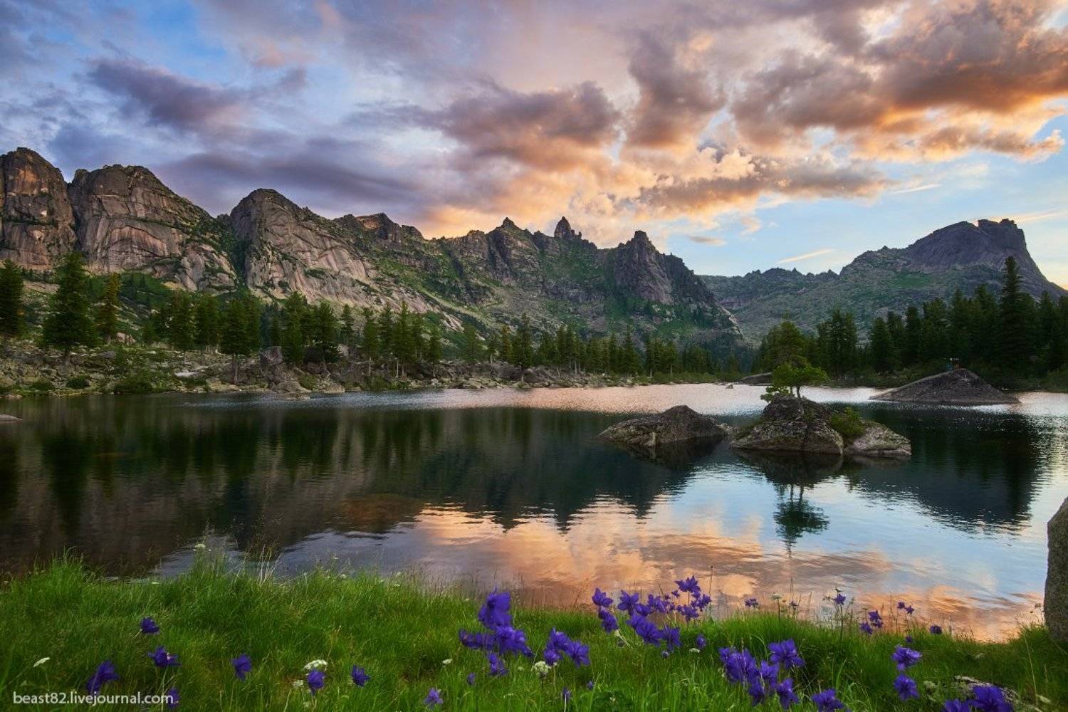 Ергаки, Художников, Михаил Зверев