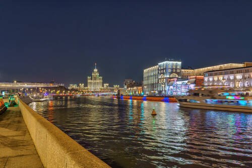 Вечерняя Москва
