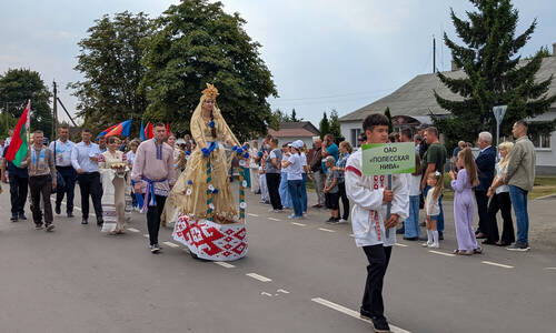 Делегация ОАО «Полесская нива» на «Дожинках»