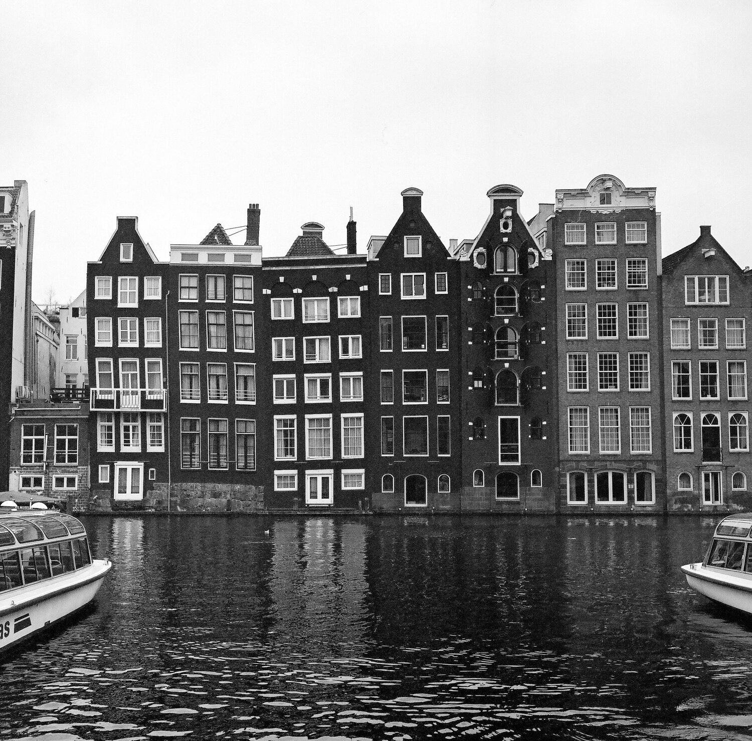 amsterdam, canal, architecture, monochrome, blackandwhite, reflection, water, urban, netherlands, dutch, historic, buildings, cityscape, gables, facades, Rozman Erik