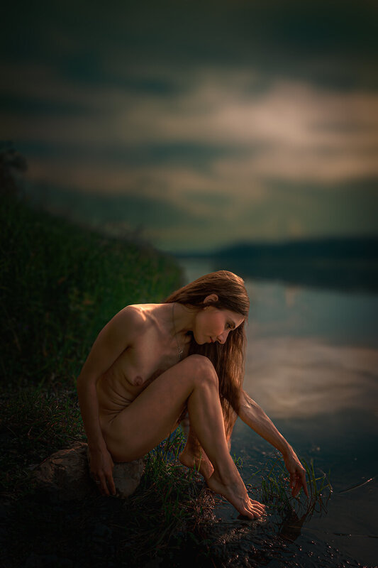 fineartphotography artportrait creati, earth_portraits artofvisuals visualam, moodygrams cinematiclighting twilight Returning to the roots фото превью
