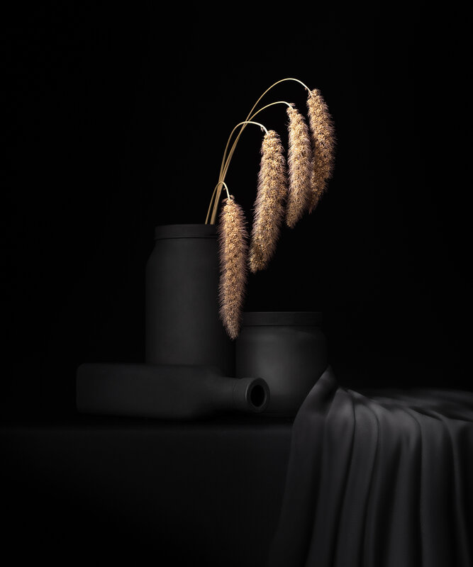 Still life, black, yellow, light, pot Black and light фото превью