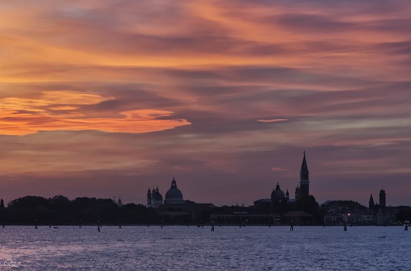 Dans Venise la rouge... фото превью