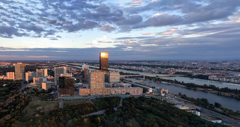 вена, город, закат. Панорамный вид на Вену фото превью