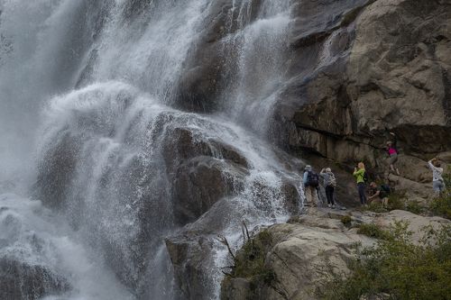 Алибекский водопад ...