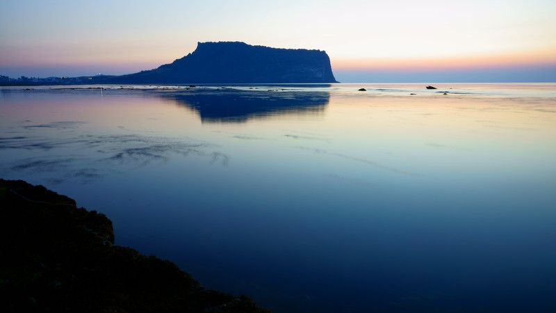 asia,korea,south korea,jeju island,dawn,horizontal,calm,reflection,sea,seascape,silhouette, Calm of dawn фото превью