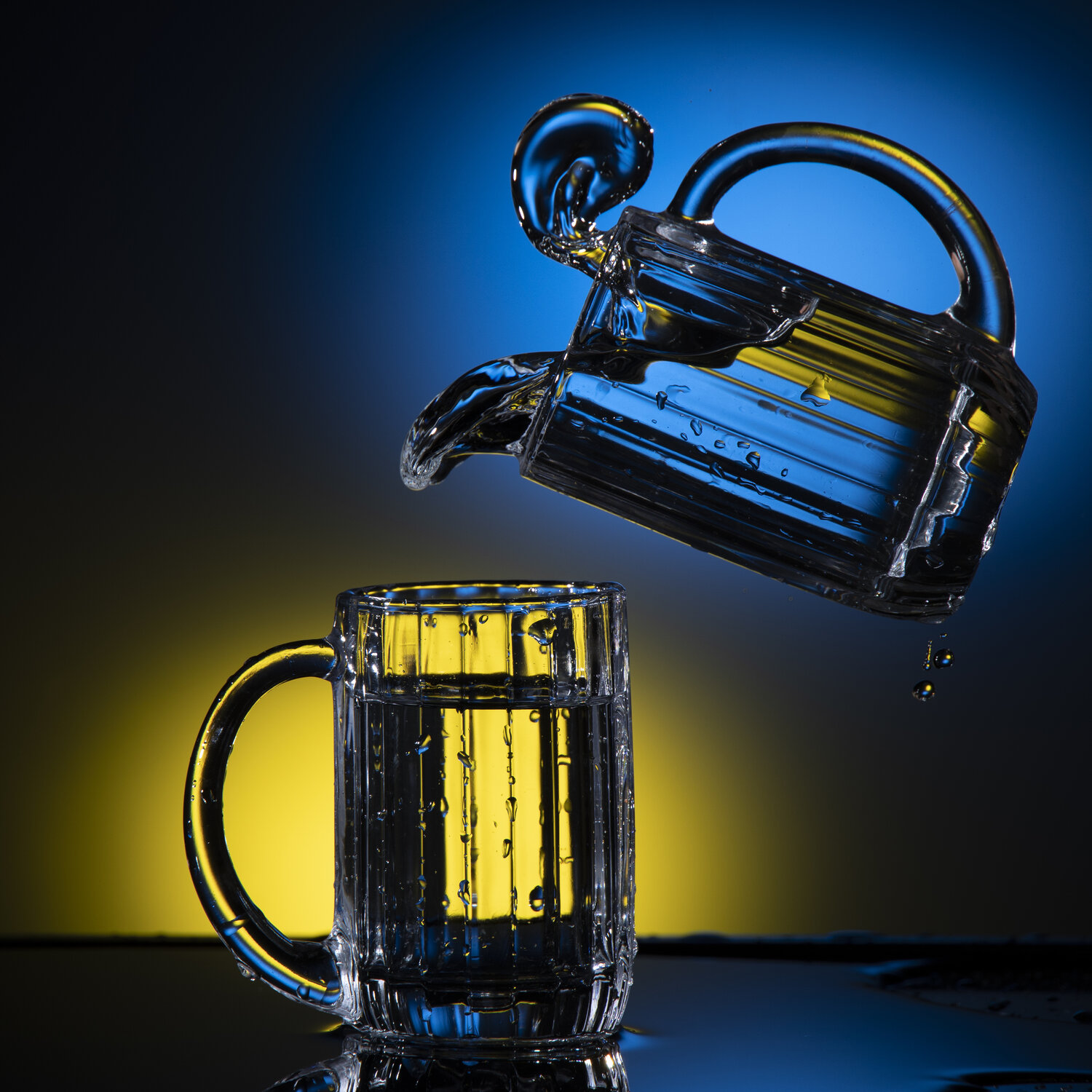 beautifulglass, glassofwater, artisticvision, visualart, contrastphotography, graphicartist, fluiddynamics, waterblue, waterart, water, actionphotography, coolphoto, experimentalphotography, cool, raimu182