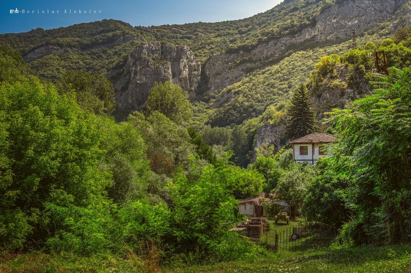 черепишки манастир - cherepish monastery, bulgaria Черепишки манастир - Cherepish Monastery фото превью