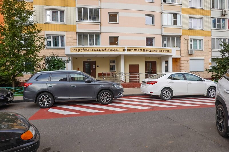 Пожарная площадка — не место для парковки фото превью