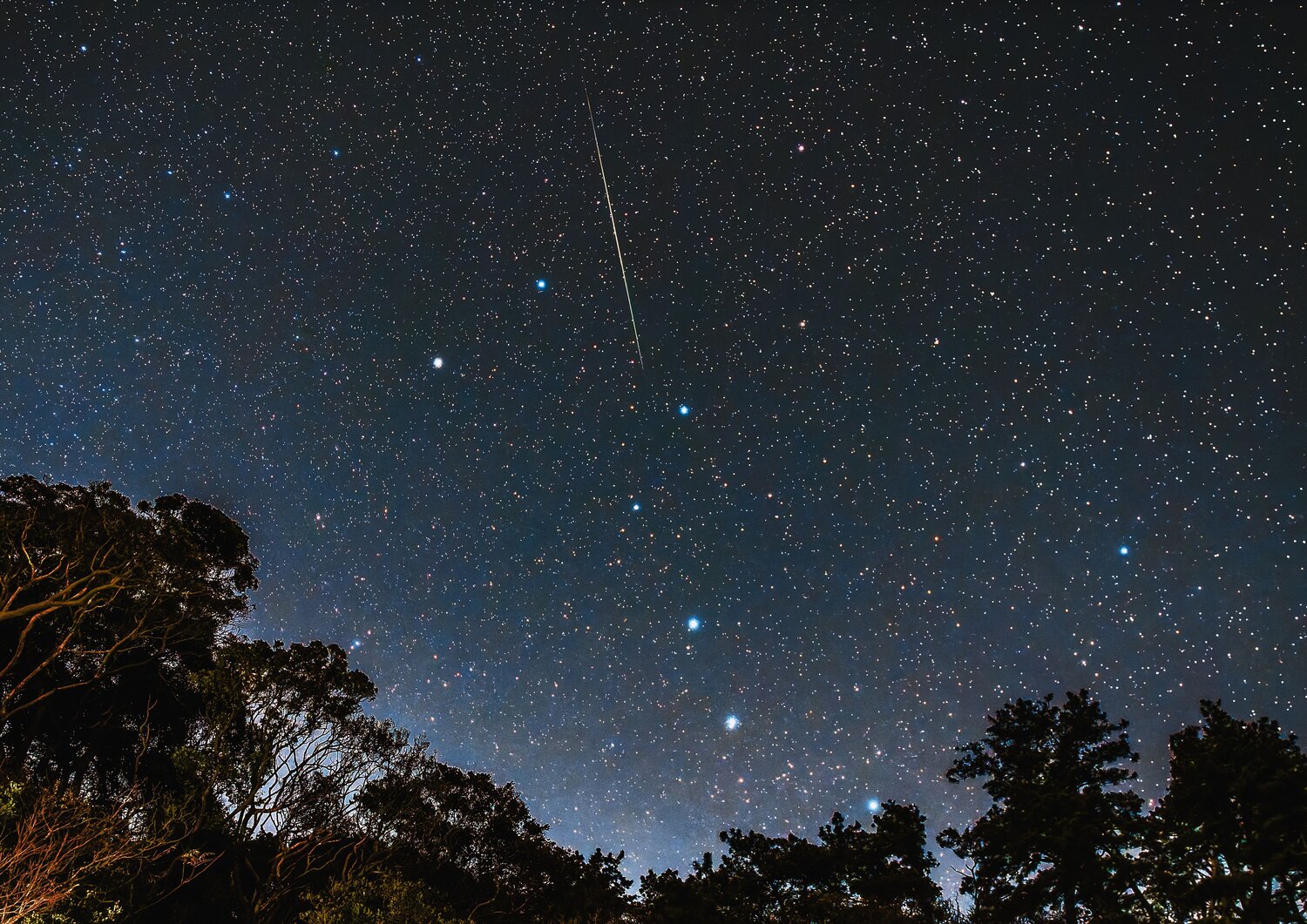 night photography, astrophotography, night sky, stars, starry sky, milky way, galaxy, long exposure, dark sky, stargazing, astronomy, celestial, cosmos, universe, deep sky, nightscape, sky, space, low light, wide angle, landscape photography, nature photo, Uesan Aliace