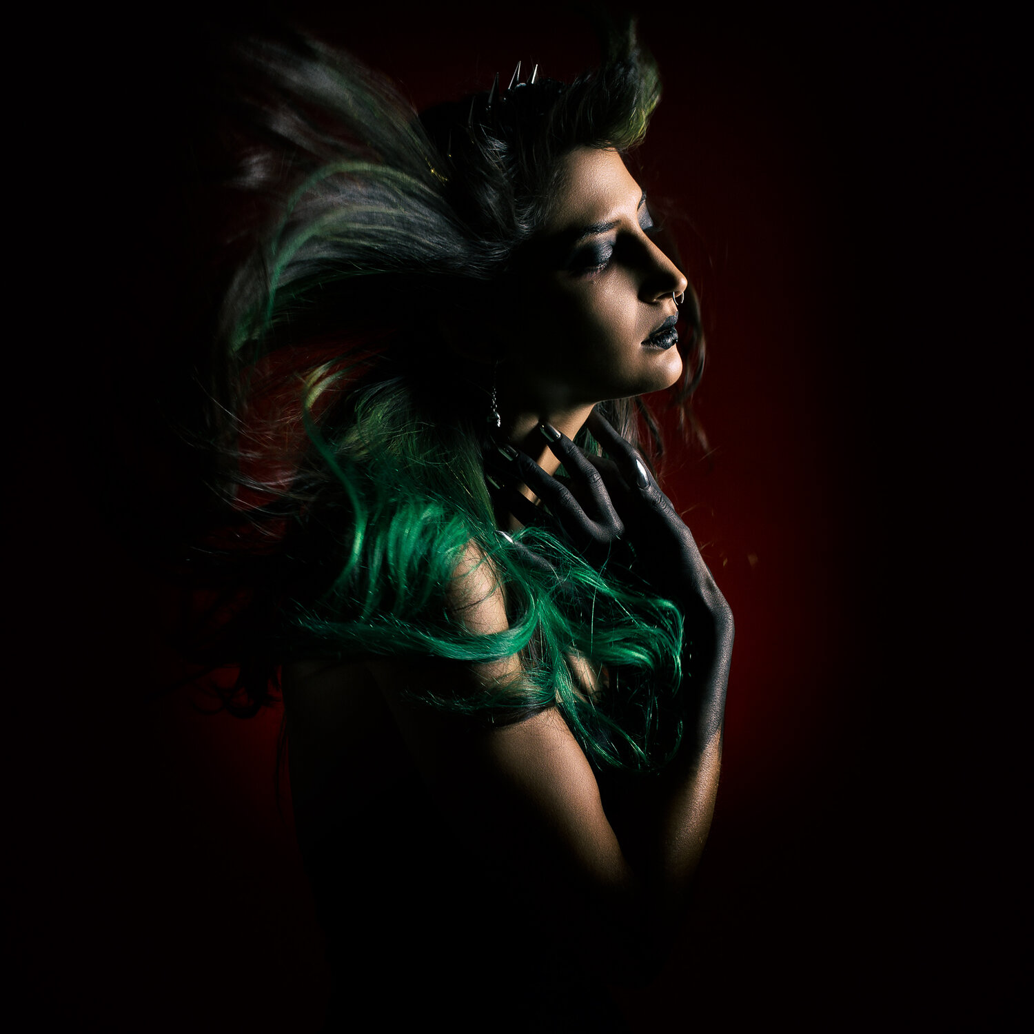 portrait, lowkey, dramatic, lighting, green, shadow, profile, fine, art, photography, studio, artistic, mood, dark, atmospheric, Rozman Erik