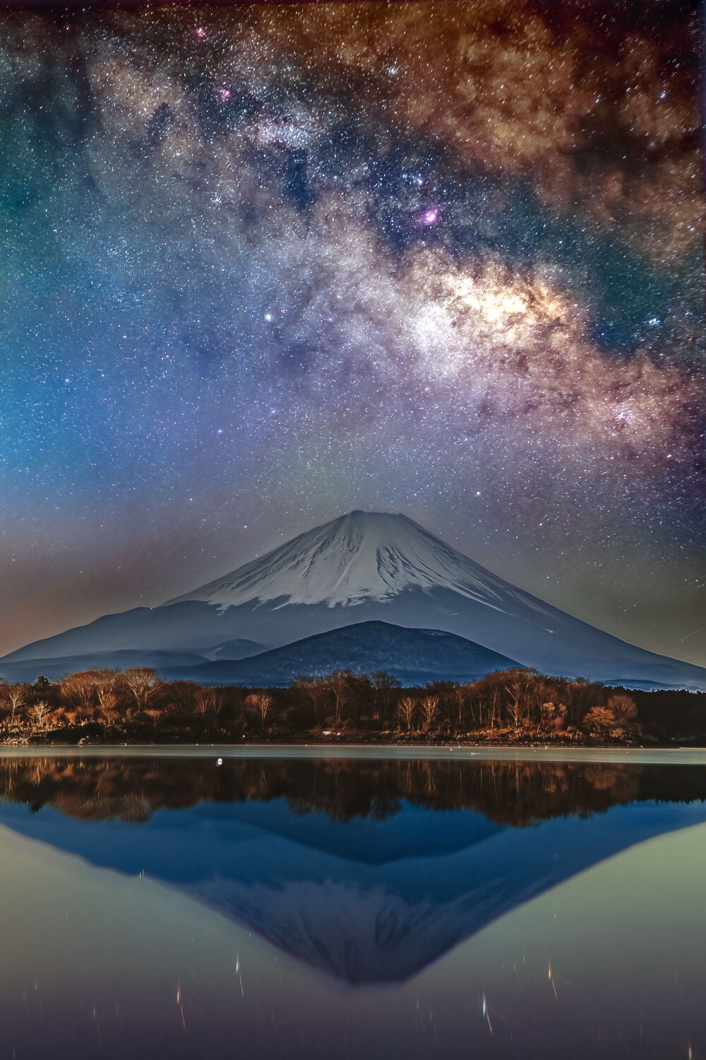 mt.fuji. Автор: Uesan Aliace night photography, astrophotography, night sky, stars, starry sky, milky way, galaxy, long exposure, dark sky, stargazing, astronomy, celestial, cosmos, universe, deep sky, nightscape, sky, space, low light, wide angle, landscape photography, nature photo, Uesan Aliace