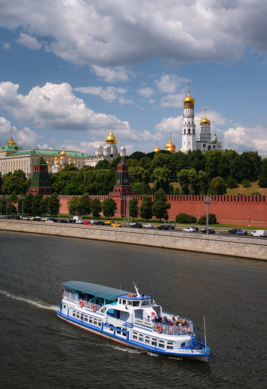 Было лето... / It was summer.... Автор: Леонтьев Константин городской мейзаж, лето в городе, москва, Леонтьев Константин