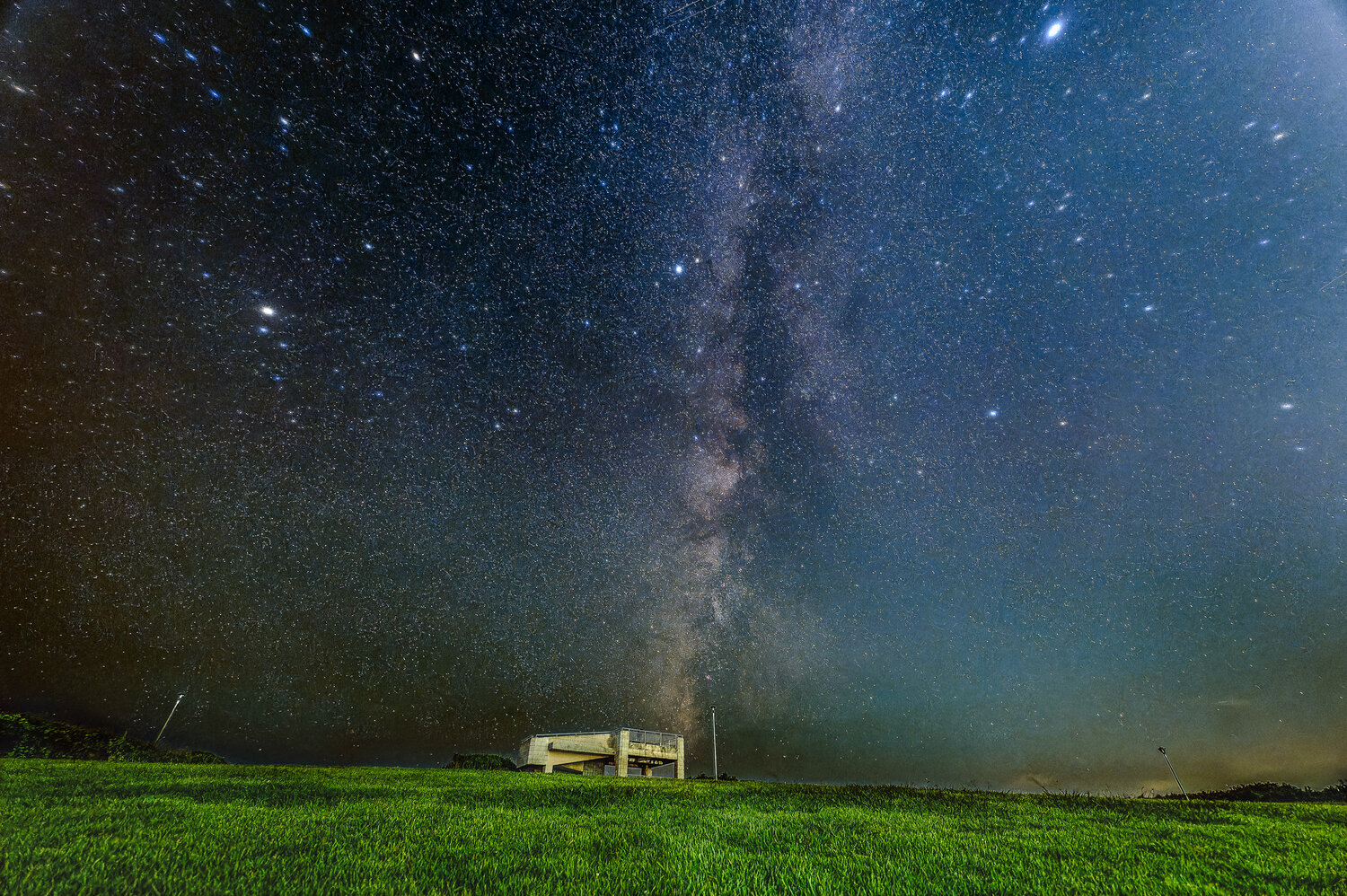 night photography, astrophotography, night sky, stars, starry sky, milky way, galaxy, long exposure, dark sky, stargazing, astronomy, celestial, cosmos, universe, deep sky, nightscape, sky, space, low light, wide angle, landscape photography, nature photo, Uesan Aliace