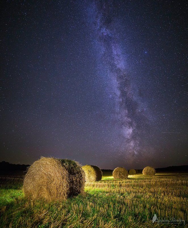 field,milkyway,stars, night, поле, млечный путь, звезды, небо, ночь, астрофото Млечный путь над скошенным полем фото превью
