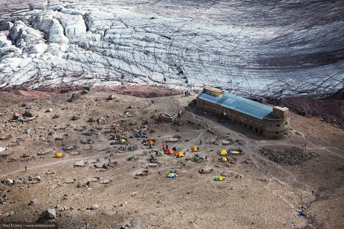 лагерь, палатки, метеостанция, ледник, казбек, казбеги, грузия, горы, гора, 5033, вершина, альпинизм, Владимир Куцый