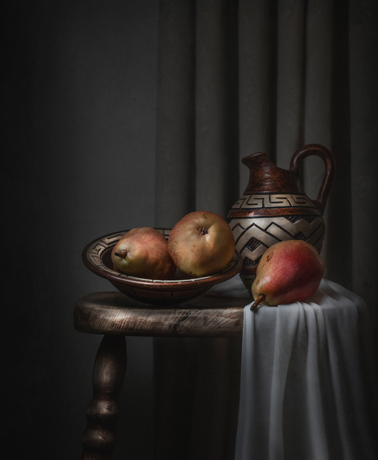 Still life, pears, Pitcher, light, texture, Perfoncio Maria Margareth