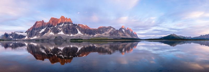 Canada, Alberta, Jasper, Tonquin, mountains Красные пики. фото превью