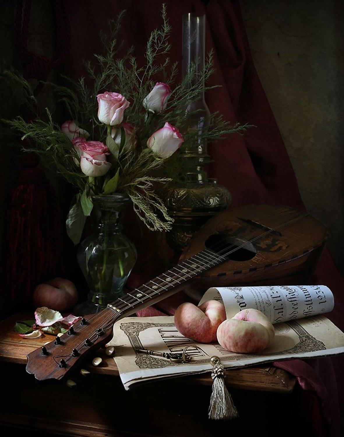 Мандолина, Ноты, Персики, Розы, Tatyana Karachkova