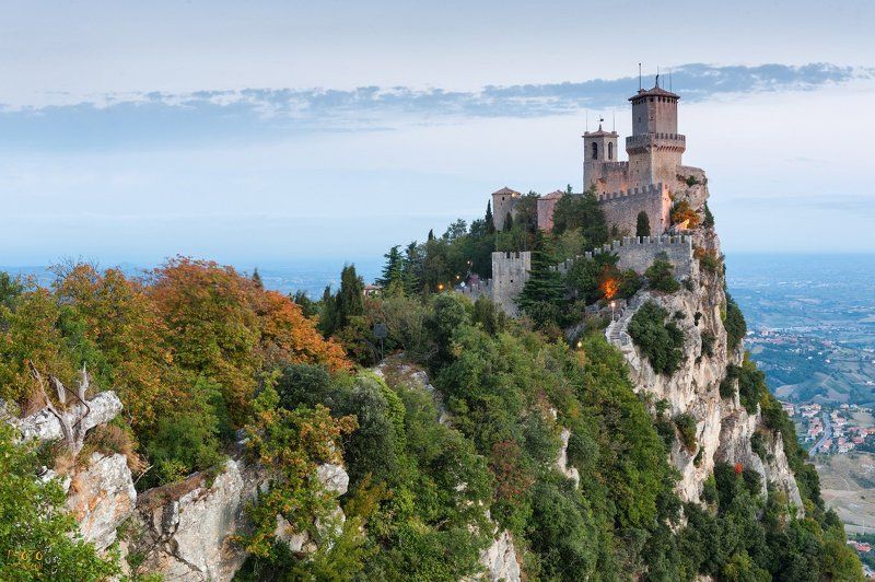 фототур, рассвет, италия, сан-марино, скала, замок Рассвет на Сан-Марино фото превью