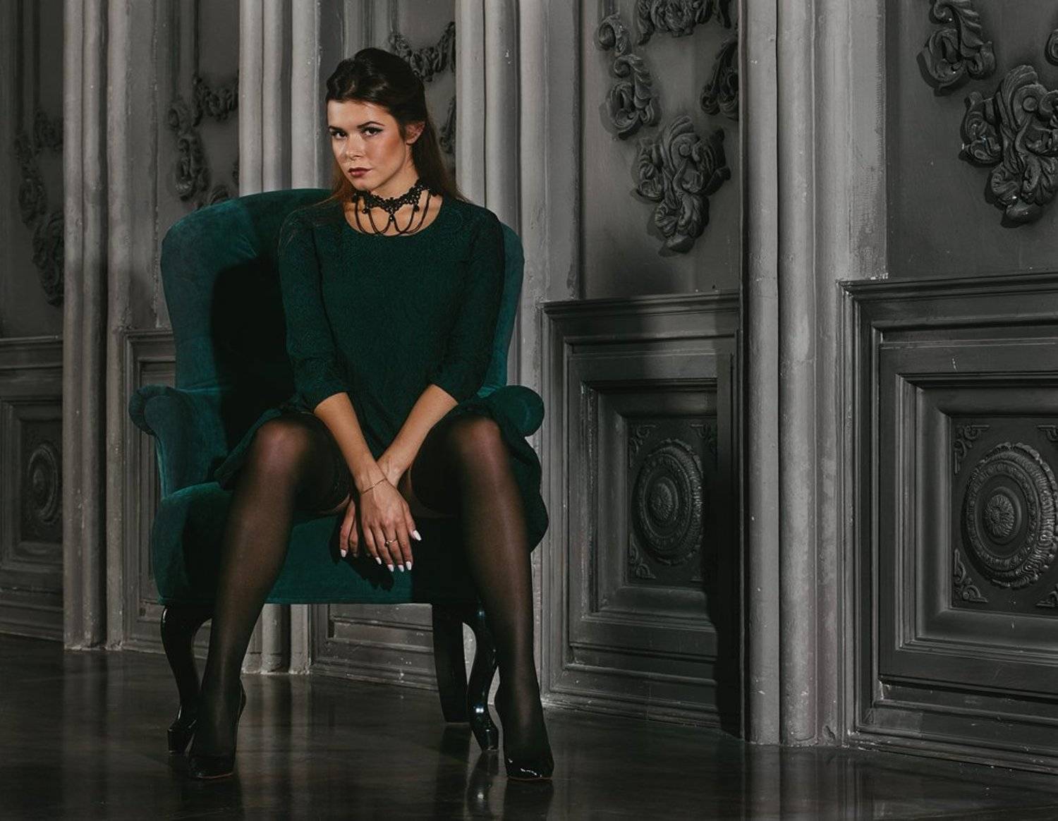 красиво, красота, модель, брюнетка, девушка, чулки, белье, студия, гламур, Денис Доронин