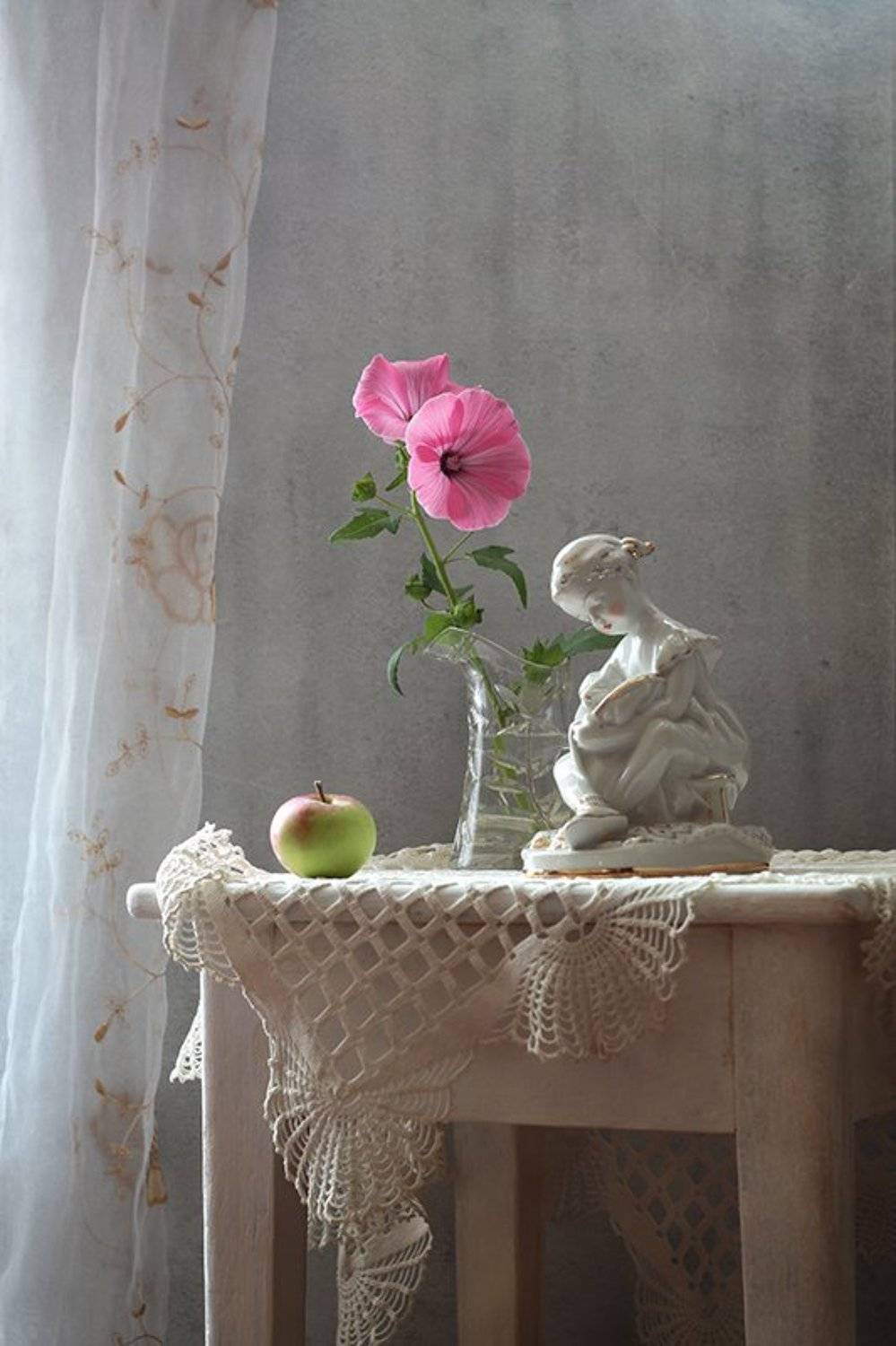 Вышивальщица, Натюрморт, Фарфор, Курочкина Диана