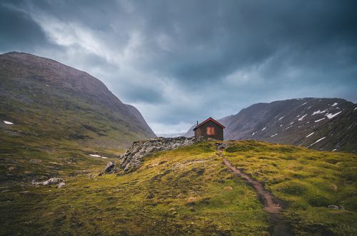 up in Geiranger mountains