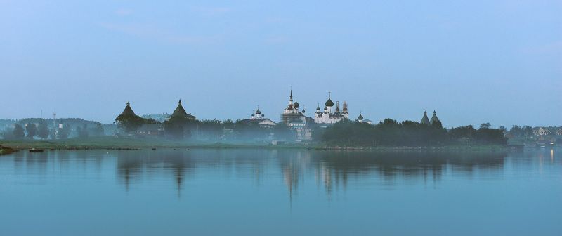 Туманные сумерки в Соловецкой обители фото превью