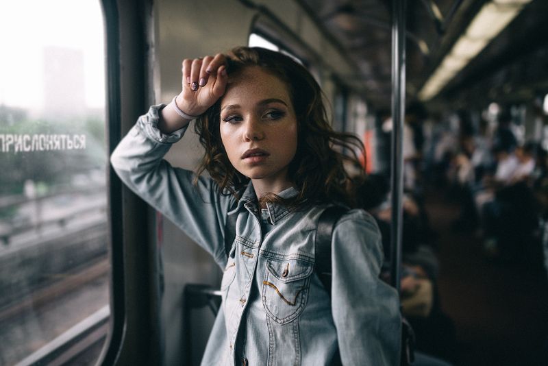 портрет, кино, метро, свет, москва Будни фото превью