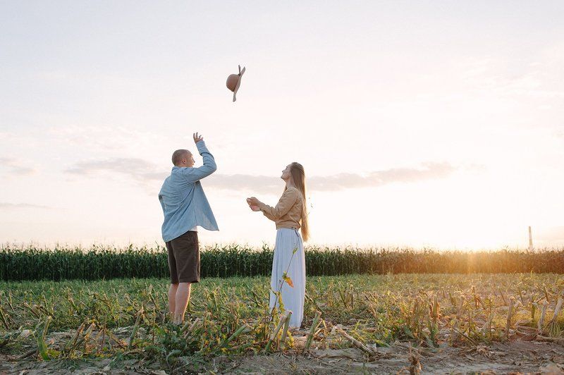 пара любовь закат солнце лавстори Закатная любовь фото превью