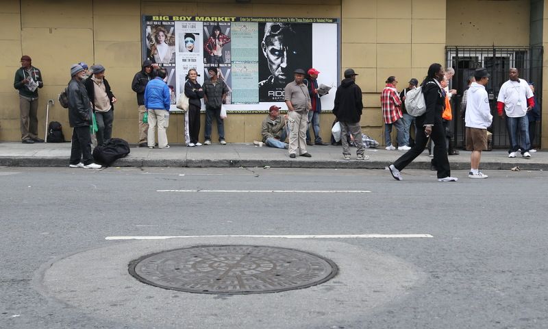 Бесплатный обед у Св. Антония. Сан-Франциско Последний дюйм фото превью